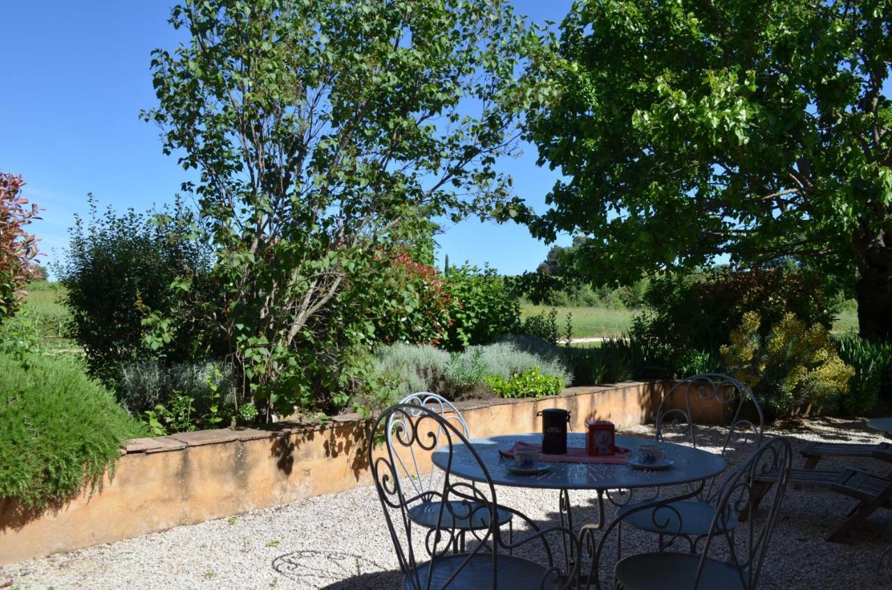 Le Mas Perreal Saint-Saturnin-lès-Apt Zewnętrze zdjęcie